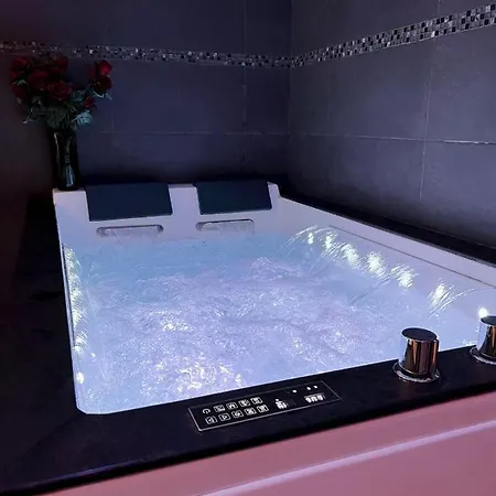 Le 37 - Privatif Avec Jaccuzi Apartment *